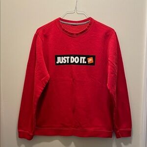 Nike Men's Red Crewneck Sweatshirt